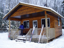 Skiing Leaf Lake Trail